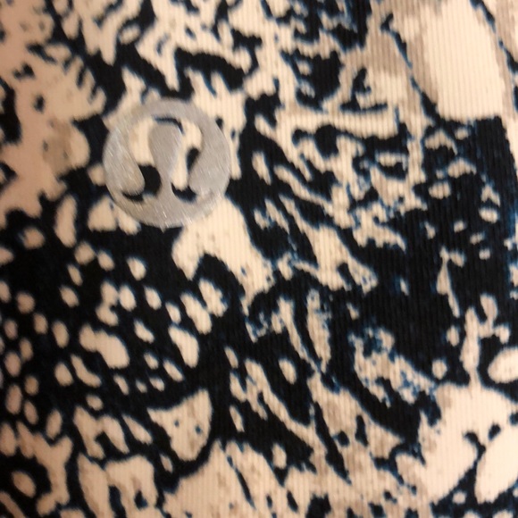 Lululemon speed up tight 28’ - Picture 2 of 2